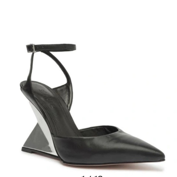 Janice Ankle Strap Pointed Toe Pump - Black Size 11B - Picture 2 of 16